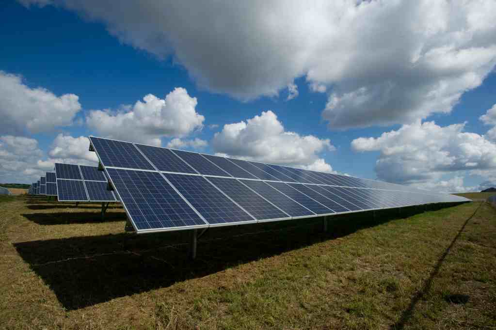 SolAgra Partners with University of Delaware for Pioneering Agrivoltaics Research. AgTech; AgriTech