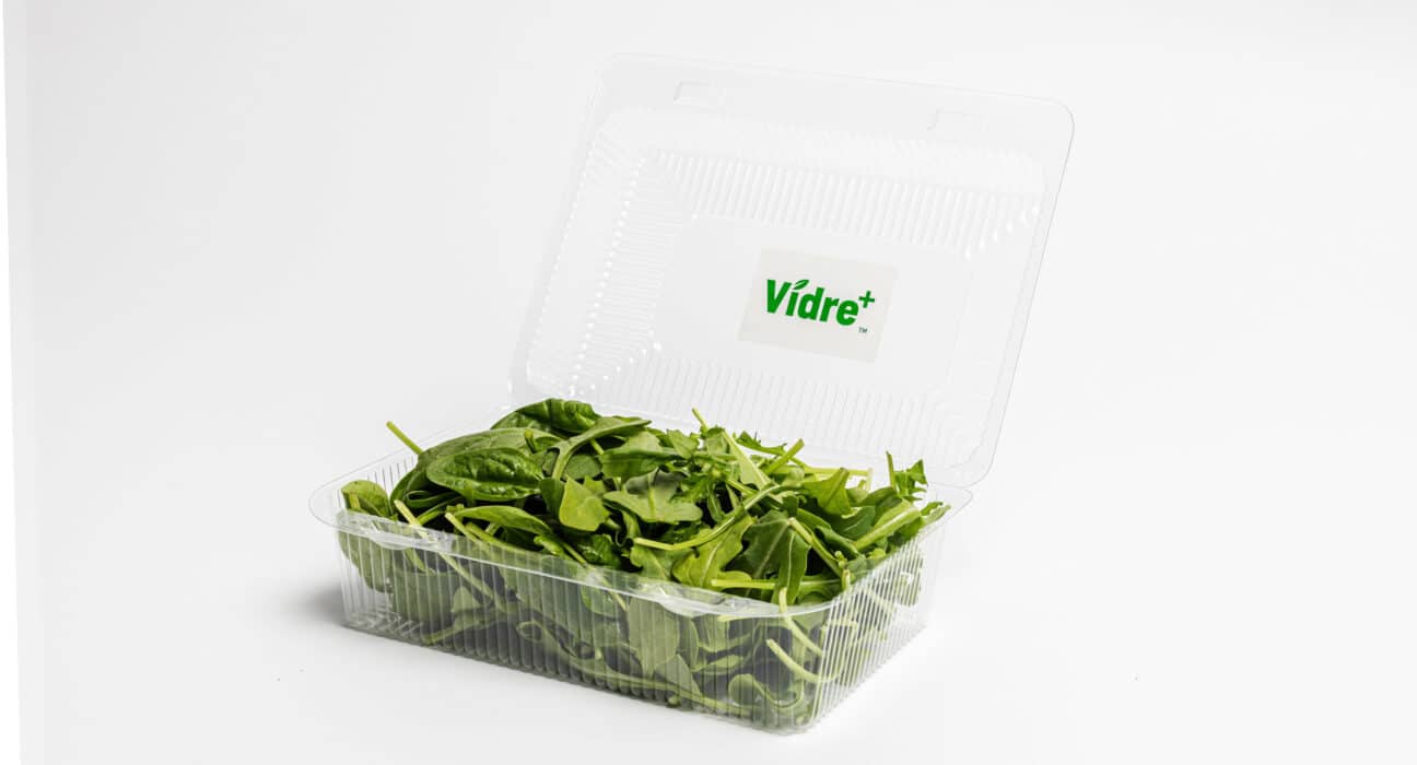 Trials show Fresh Inset’s Vidre+™ technology extends spinach freshness by up to 10 days and reduces raspberry shrinkage