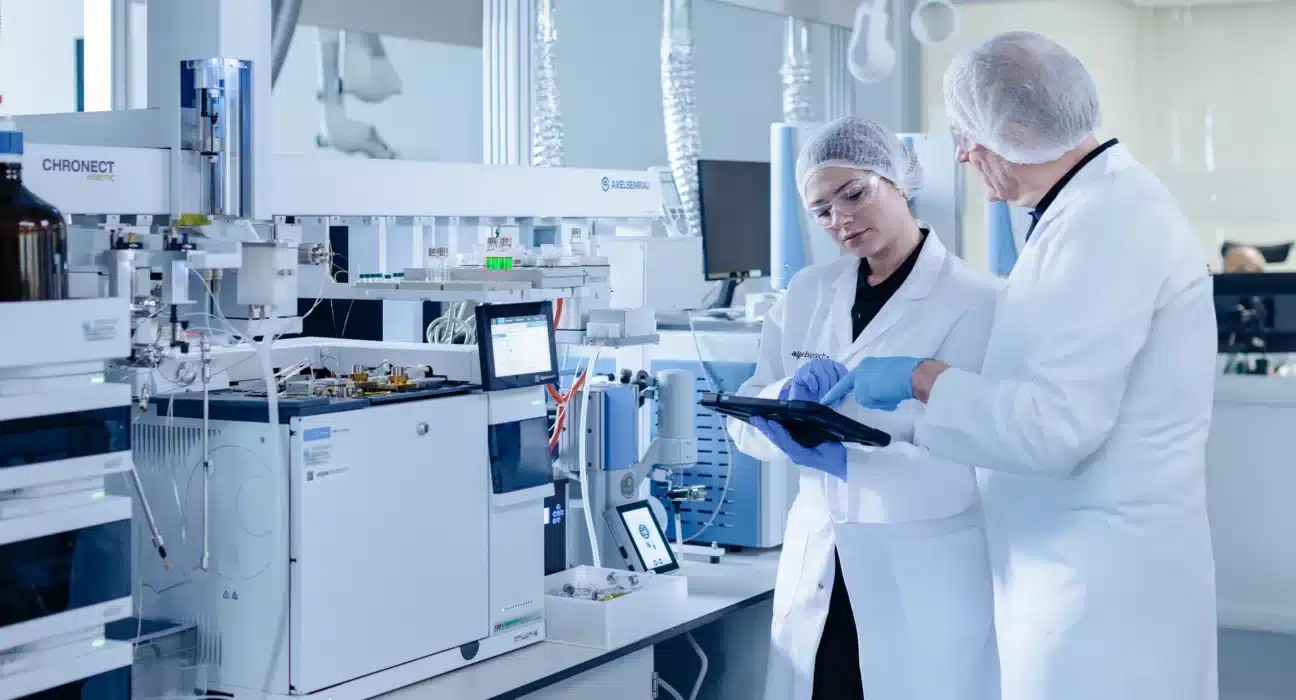 Skytree and Algae Capital have formed a partnership to utilize Direct Air Capture (DAC) technology for sustainable CO₂ supply in algae cultivation.