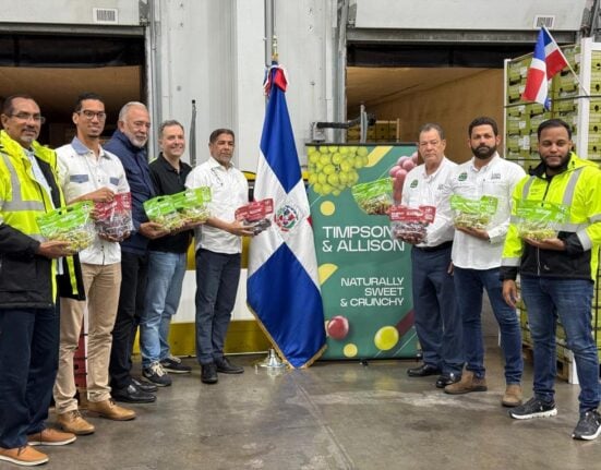 The Dominican Republic exported its first commercial shipment of BLOOM FRESH™ table grapes to the U.S., totaling over 2,800 boxes.