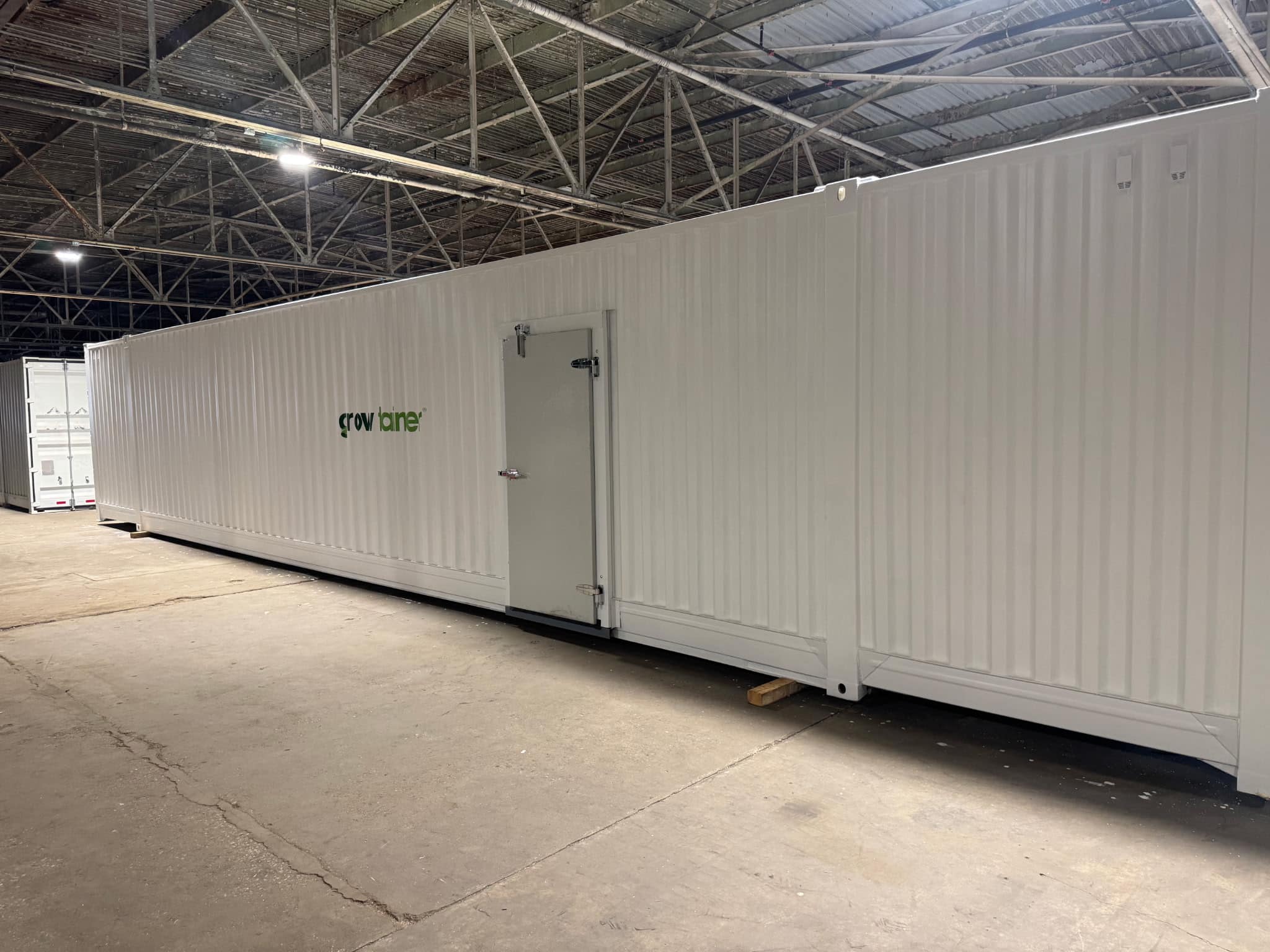 The First CEA Advisors Growtainer® tissue culture lab delivered to Nash Nurseries in Michigan in partnership with Hydrofarm & CM-Fabrication