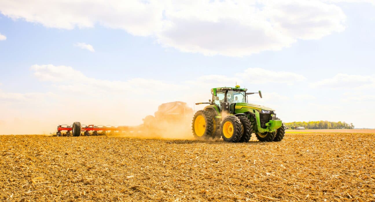 D-Wave Quantum Inc. (NYSE: QBTS) and Staque have developed a hybrid-quantum application to optimize autonomous agricultural vehicle movements.