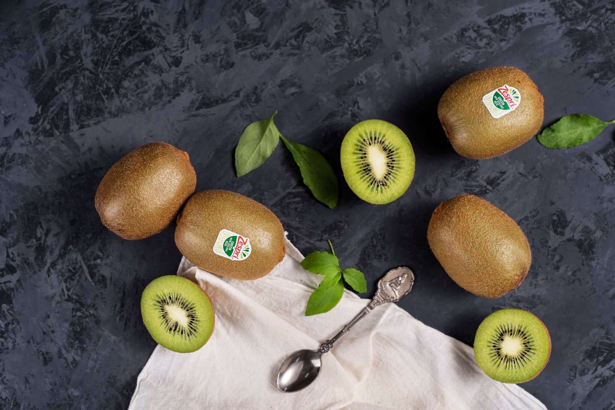 Zespri Green kiwifruit earns EU’s first fresh fruit health claim, recognizing proven digestive benefits after 15 years of research.
