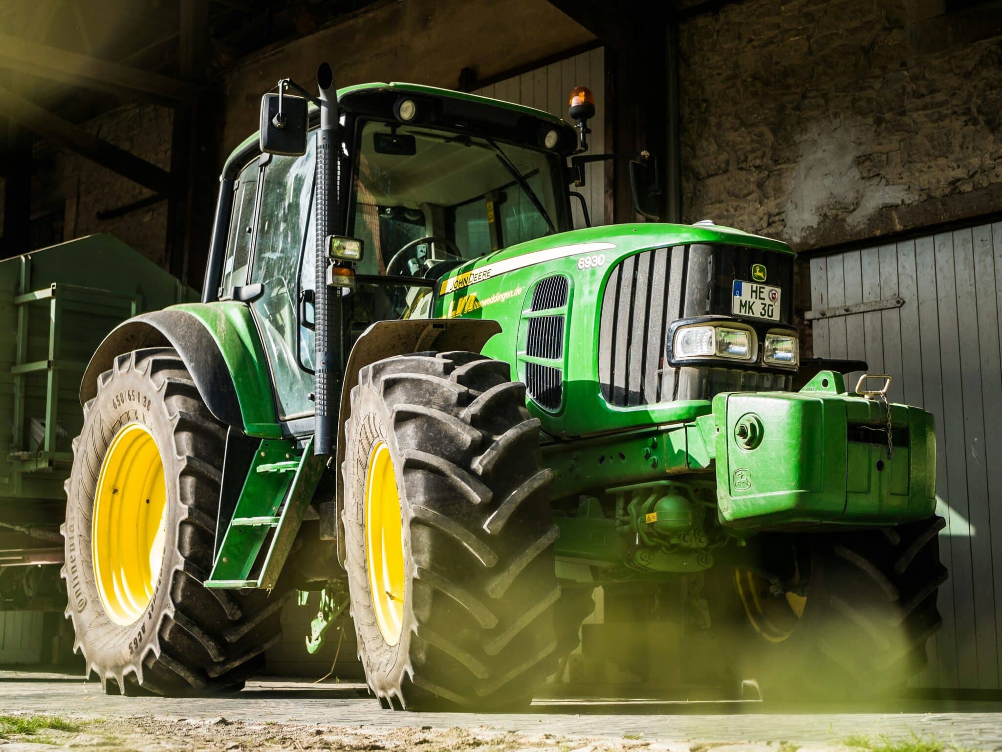 CoBank’s new research brief outlines how AI can streamline operations for farm supply cooperatives and ag retailers.