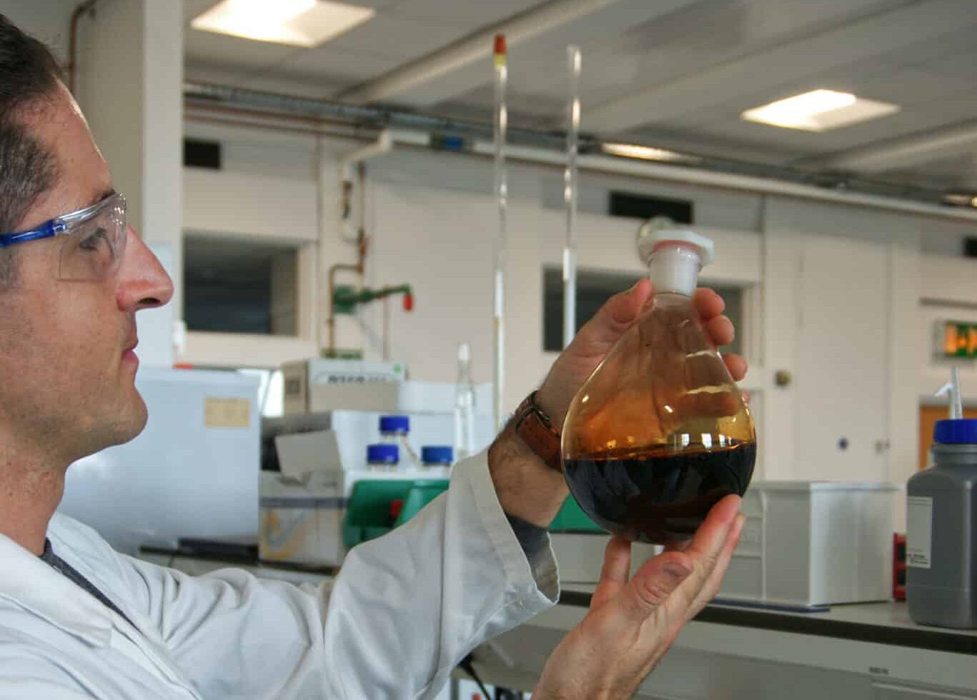 CDotBio, a biotechnology company spun out from the University of Bristol, has been awarded the £25,000 Armourers & Brasiers Venture Prize to advance its carbon nanodot platform for agricultural applications