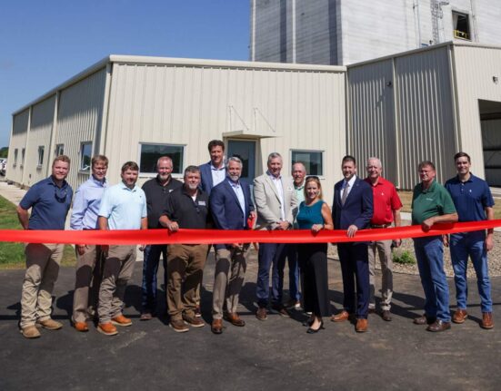 Wayne-Sanderson Farms marked the grand opening of a new, state-of-the-art feed mill in Danville, Arkansas, on Wednesday.
