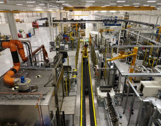 AGCO invests €54M in Finland’s Linnavuori plant, boosting engine production, remanufacturing, and sustainable power solutions.