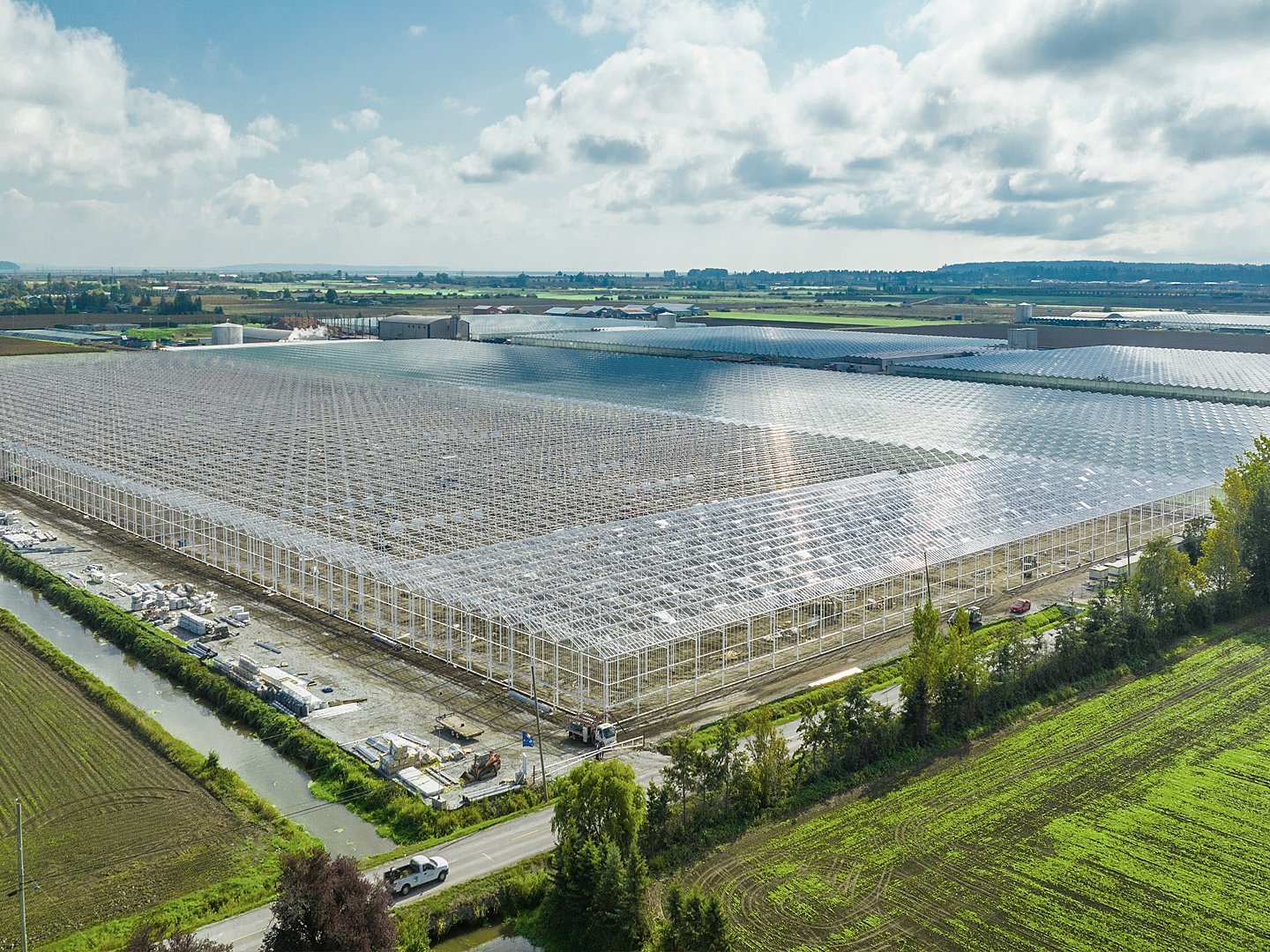 Windset Farms® has announced a new 38-acre expansion at its Delta, BC facility, increasing its total lit greenhouse production to 85 acres.