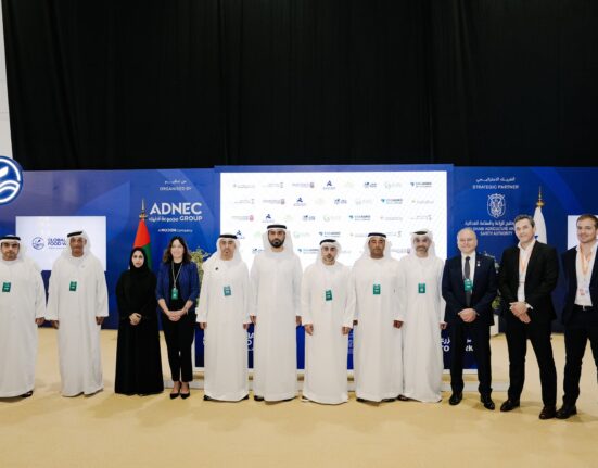 The Abu Dhabi Investment Office (ADIO) has formed a strategic partnership with Abu Dhabi Airports Company, Abu Dhabi Customs, the Abu Dhabi Agriculture and Food Safety Authority (ADAFSA), Silal, Pure Harvest Smart Farms, ESG Agro, and Elite Agro Holding.