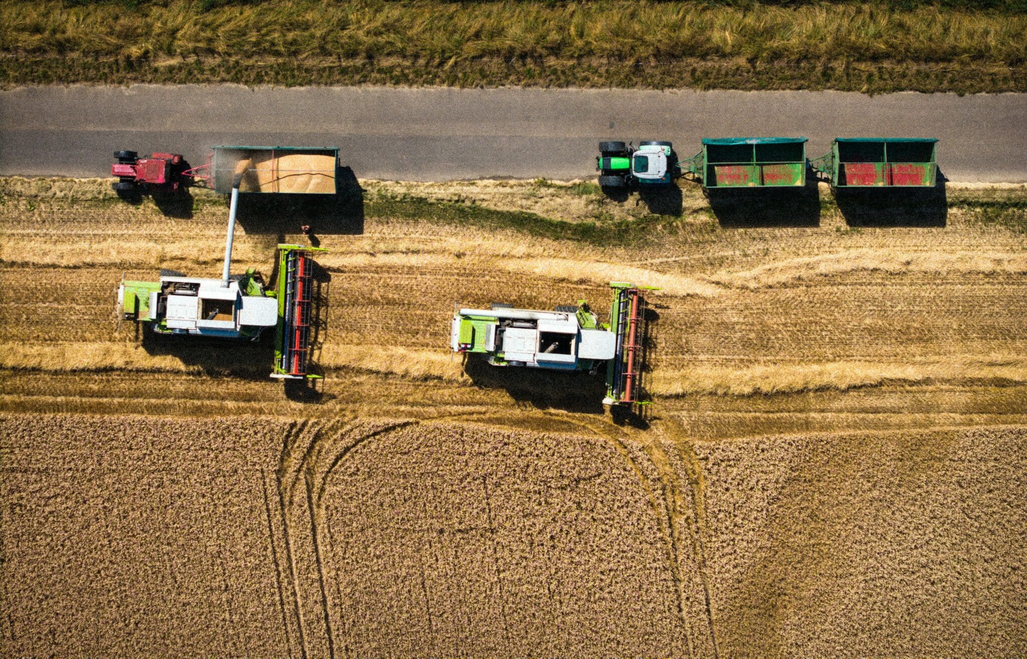 AGCO reports Q3 2025 sales of $2.5B, led by EME growth. Launches $1B share repurchase; full-year EPS guided to ~$5.00.