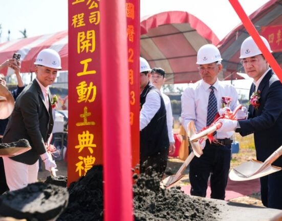 YesHealth Group is partnering with Seasons Future Farm to build a large-scale indoor vertical farm in Taichung’s Xinshe District.