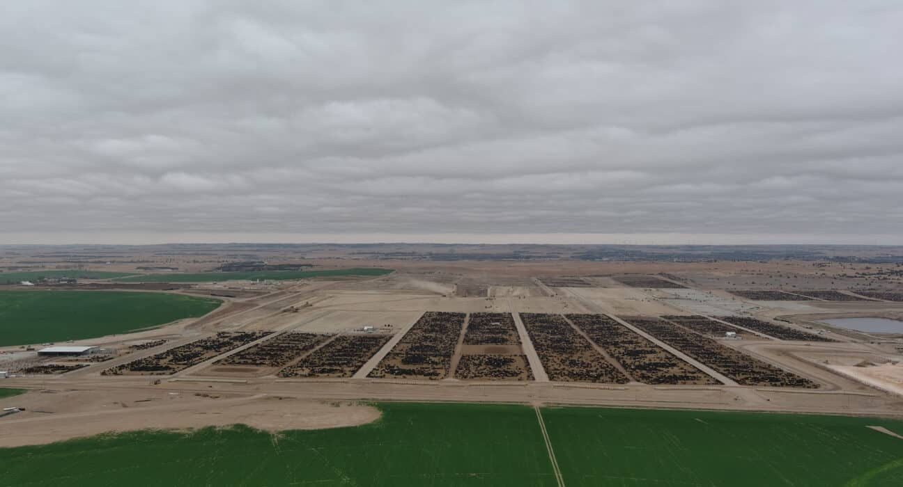 Neogenyx Fuels has commenced construction on its first agricultural RNG facility at the Adams Land & Cattle feedlot in Broken Bow, Nebraska, using anaerobic digestion to convert manure into pipeline-quality renewable natural gas.
